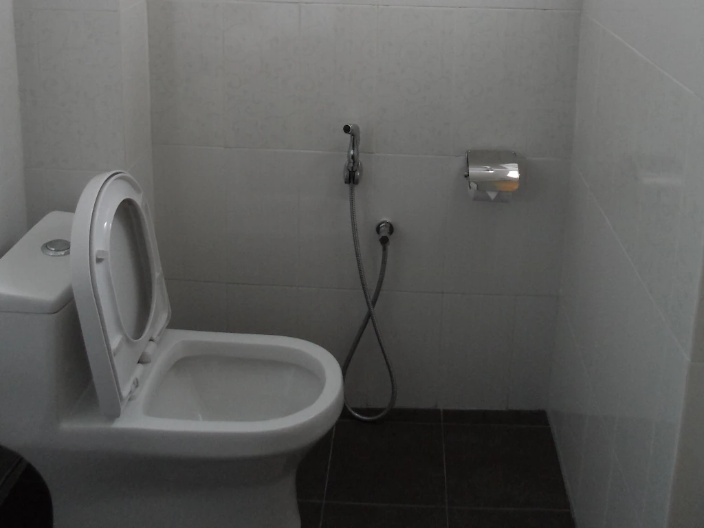 https://ibook.com.my/storage/18377/toilet-1.jpg