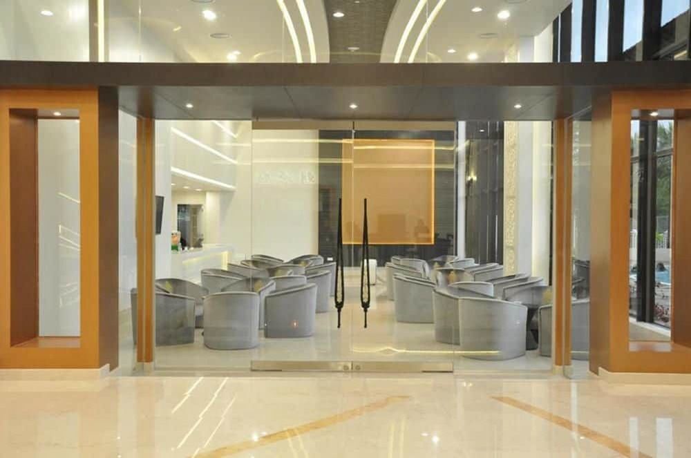 Hotel Lounge