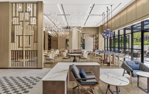 Bar or lounge