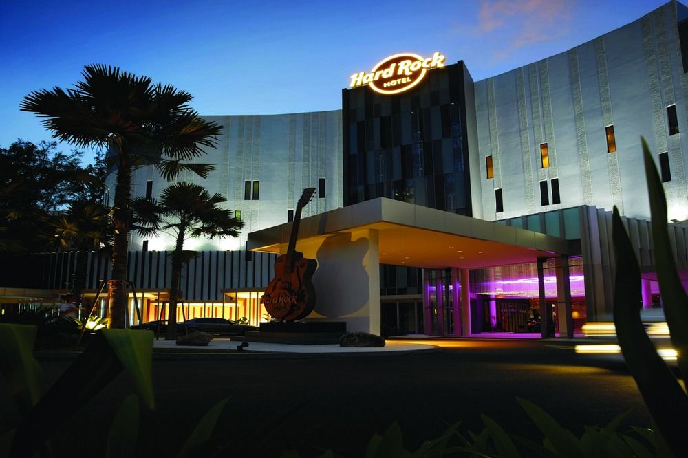 Hotel Front - Evening or Night