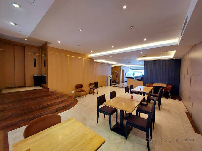 Dining Station